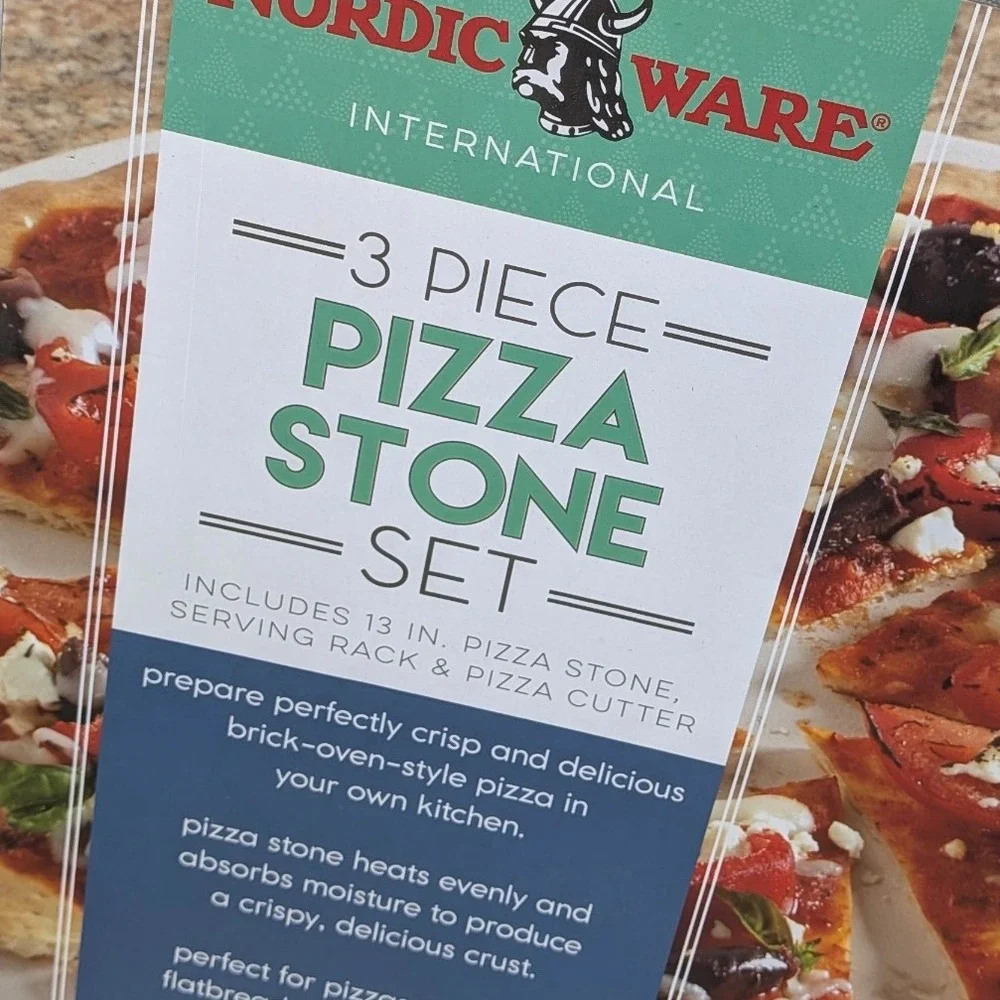 Nordic Ware 3-Piece Pizza Stone Set NIB 13
